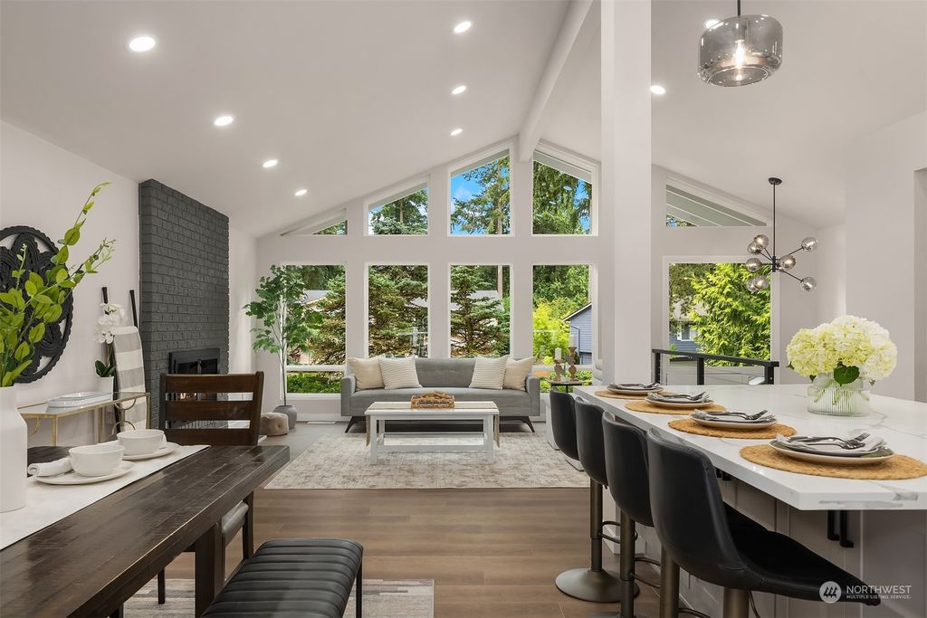 Photo of 12810 NE 107th Place, Kirkland, WA 98033 (MLS # 2265520)