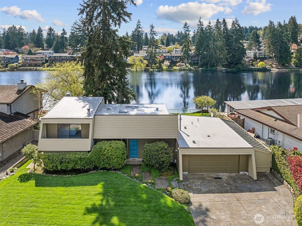 Photo of 3943 SW 324th Street, Federal Way, WA 98023 (MLS # 2361314)