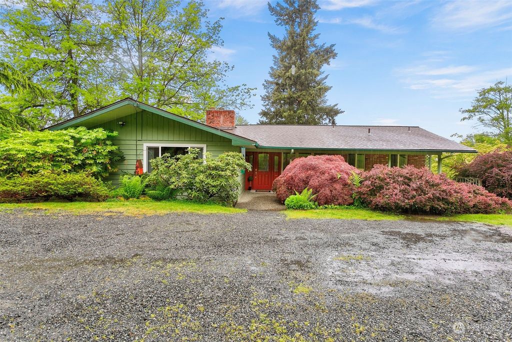 Photo of 16307 Tiger Mountain Road SE, Issaquah, WA 98027 (MLS # 2241324)