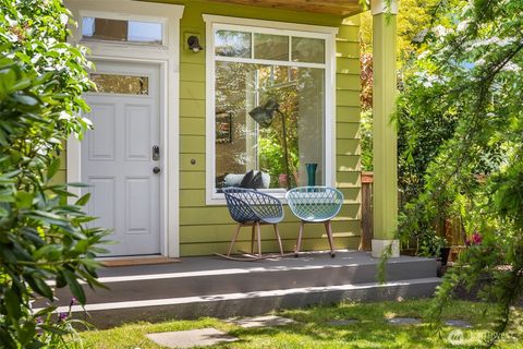 6032 40th Avenue NE Seattle WA 98115