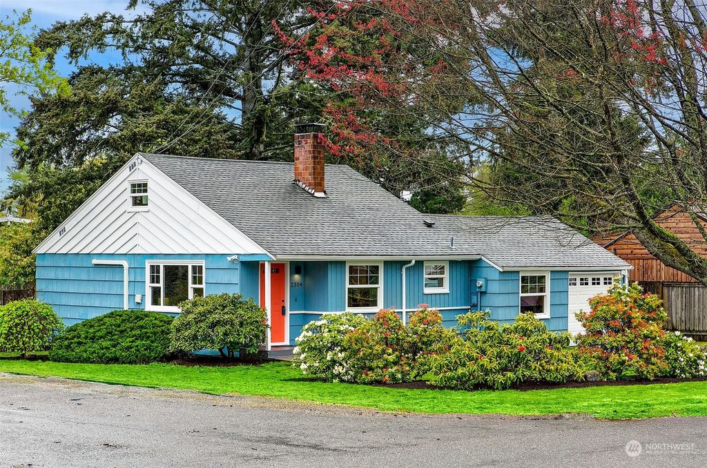 Photo of 2304 N 193rd Street, Shoreline, WA 98133 (MLS # 2234471)