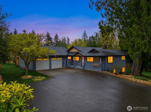 Photo of 6203 SE Bocelli Way, Olalla, WA 98359 (MLS # 2506644)