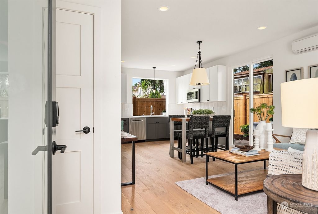 Photo of 847 NE 91st Street, Seattle, WA 98115 (MLS # 2143536)