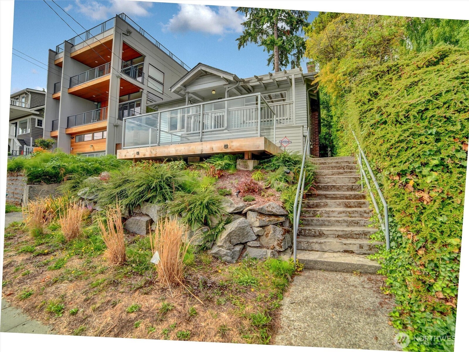 1107 Lake Washington Boulevard S