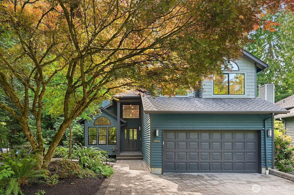 Photo of 8901 42nd Avenue NE, Seattle, WA 98115 (MLS # 2386040)