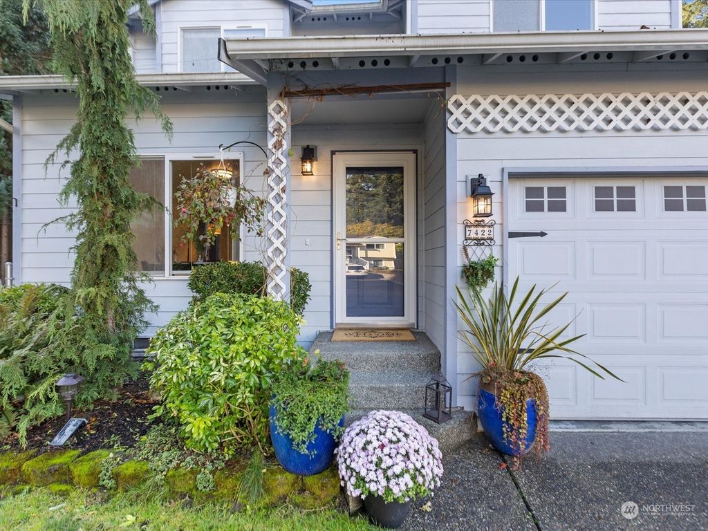 Photo of 7422 2nd Drive SE, Everett, WA 98203 (MLS # 2304835)