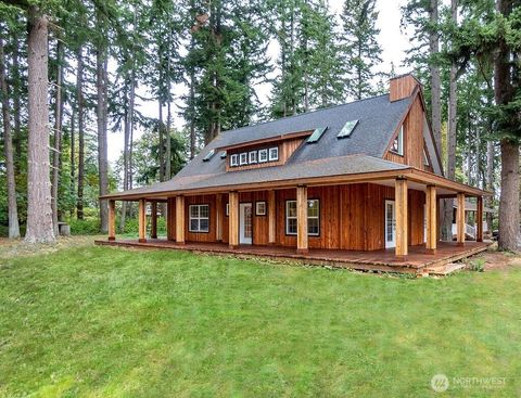 33 Mukilteo Way Hat Island WA 98206