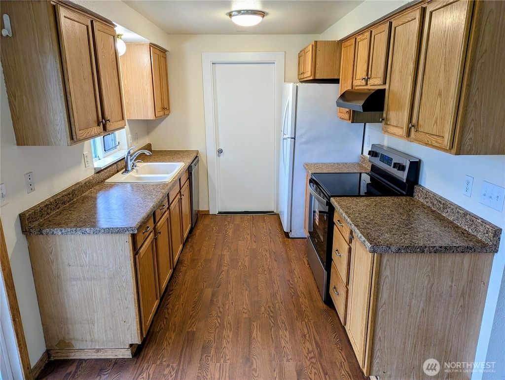 Photo of 13105 49TH Avenue NE, Marysville, WA 98271 (MLS # 2483802)