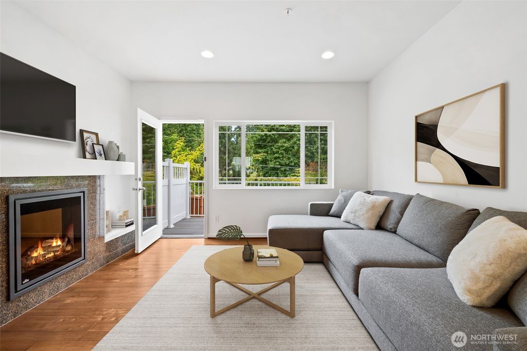 Photo of 15720 Manor Way #E5, Lynnwood, WA 98087 (MLS # 2423165)