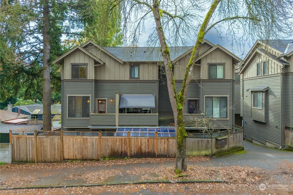 Photo of 1025 NE 125th Street #C, Seattle, WA 98125 (MLS # 2306031)