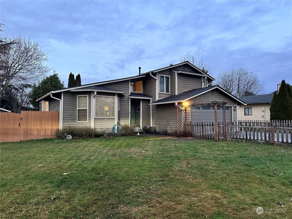 Photo of 303 4th Avenue SE, Pacific, WA 98047 (MLS # 2024314)