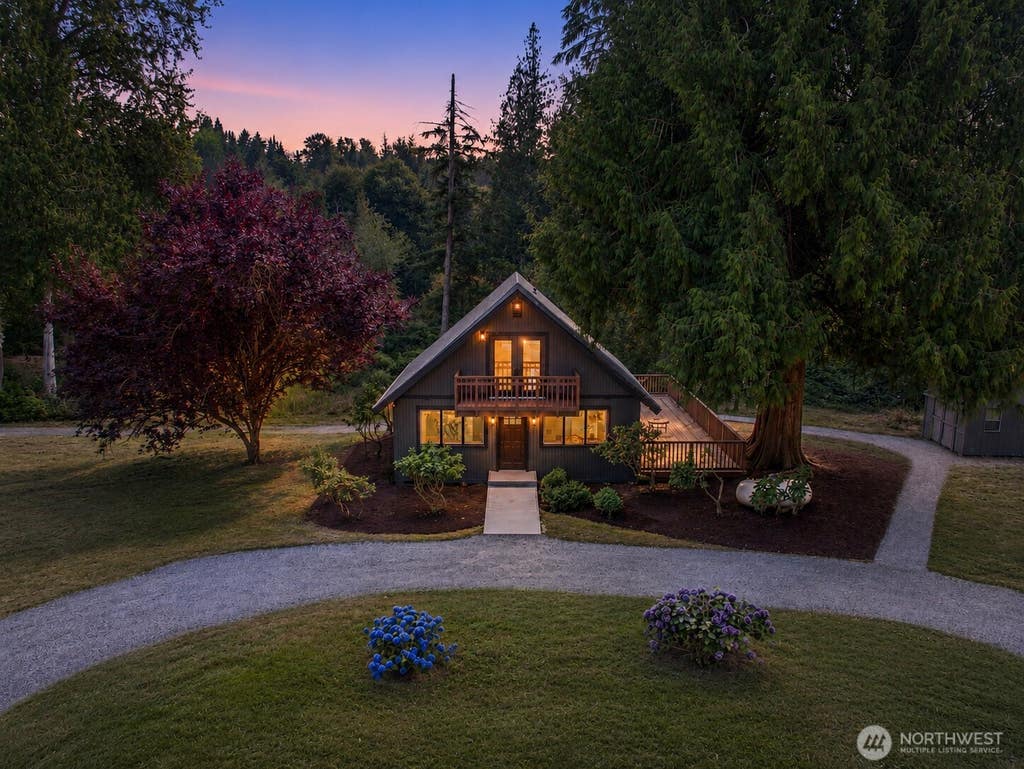 Photo of 23501 Wallitner Road, Arlington, WA 98223 (MLS # 2571886)