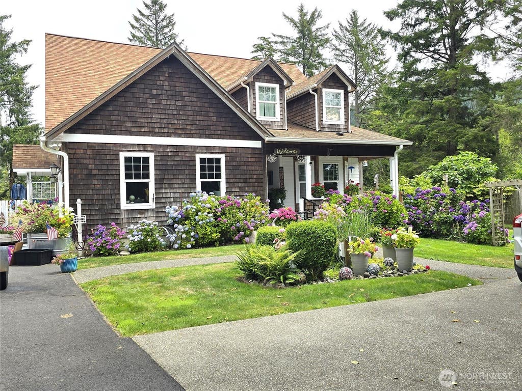 Photo of 620 State RT 101, Chinook, WA 98614 (MLS # 2569641)