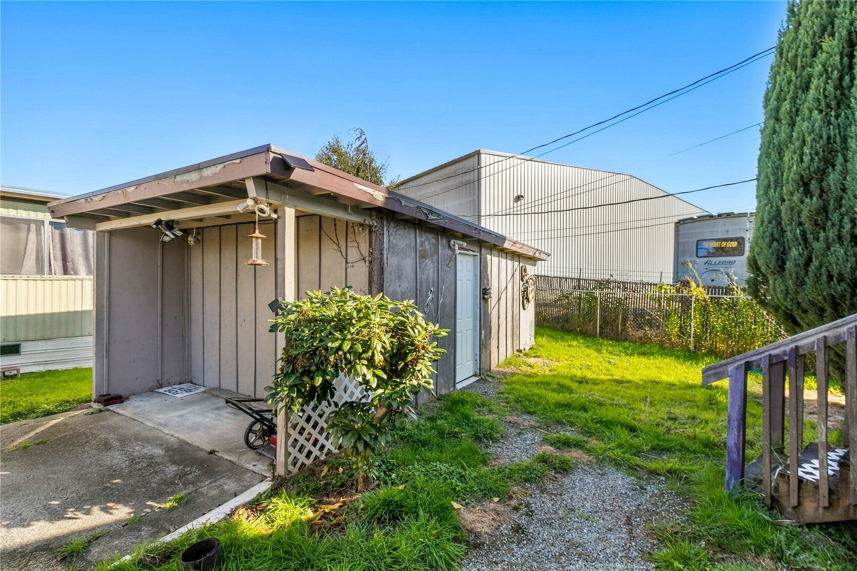 2522 Old Hwy 99 Road S 16