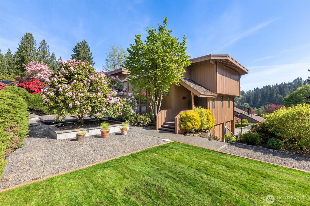 Photo of 9520 Odin Way, Bothell, WA 98011 (MLS # 2588008)