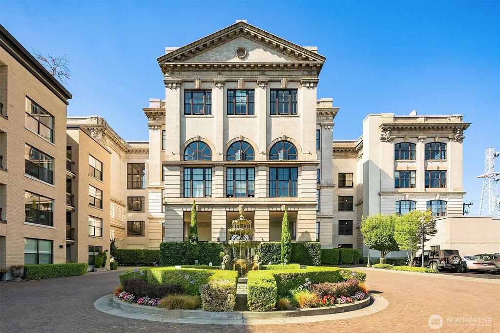 Photo of 201 Galer Street #504, Seattle, WA 98109 (MLS # 2416562)