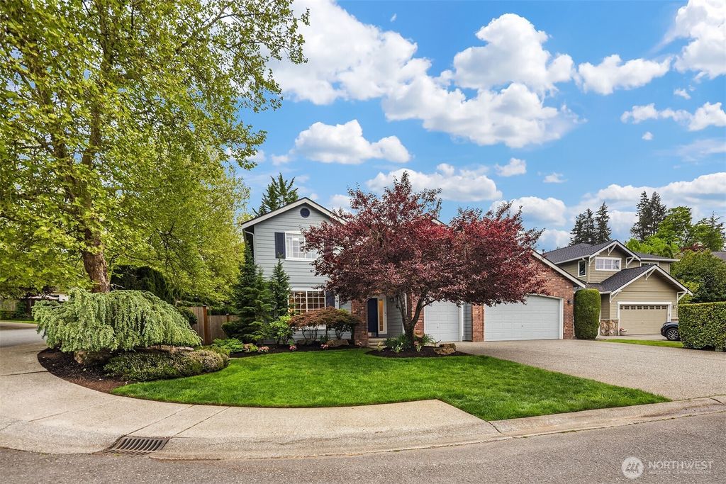Photo of 24865 NE 2nd Court, Sammamish, WA 98074 (MLS # 2519083)
