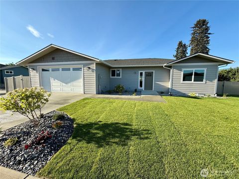 Photo of 2526 1st Street SE, East Wenatchee, WA 98802 (MLS # 2336642)