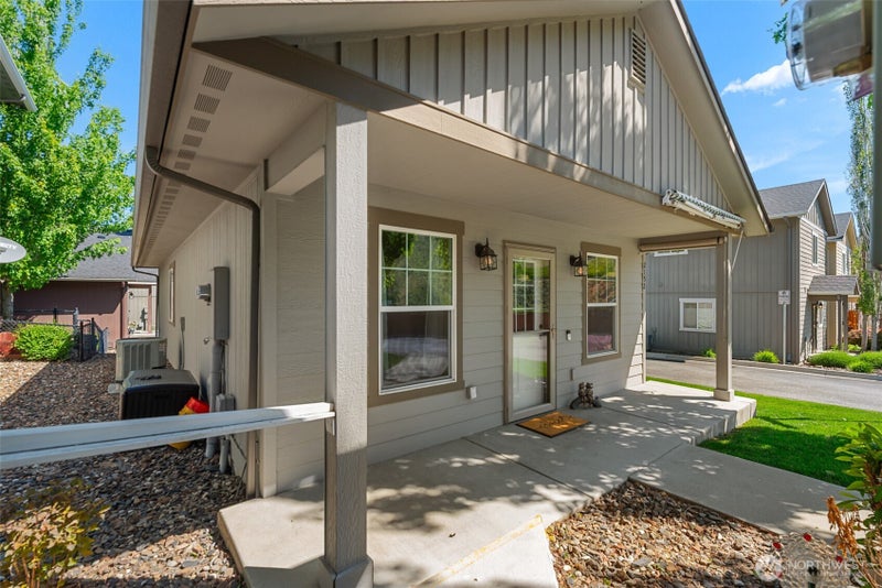 2152 Roper Lane
