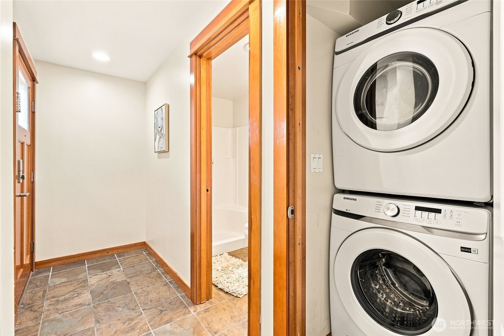 9243 35th Ave SW A