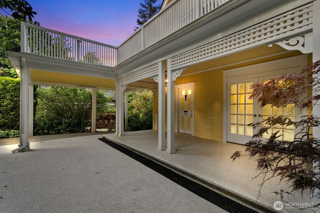 Photo of 4324 35th Avenue W, Seattle, WA 98199 (MLS # 2387950)