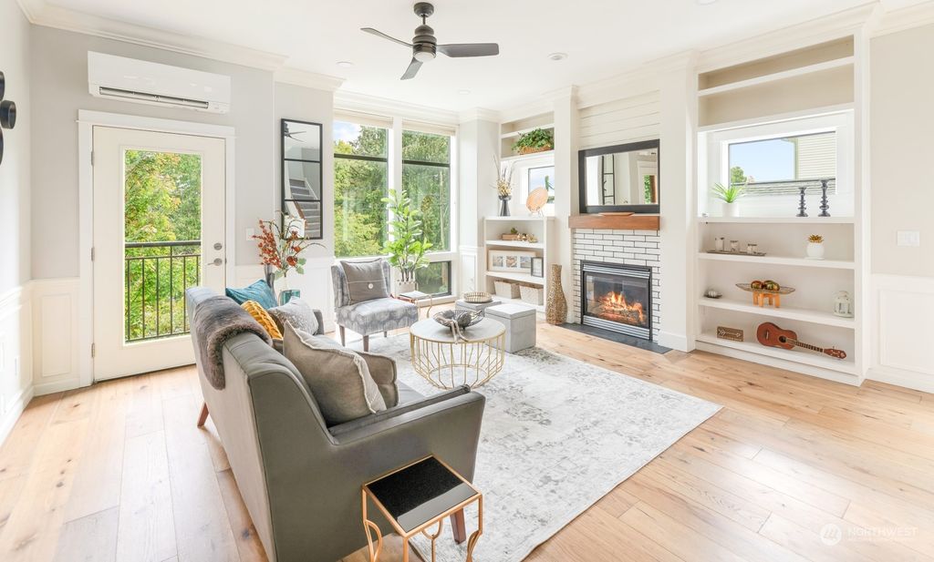 Photo of 3623 Whitman Avenue N, Seattle, WA 98103 (MLS # 2150995)