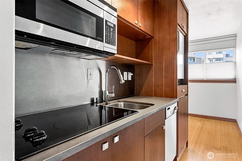 3151 Alki Avenue SW 11
