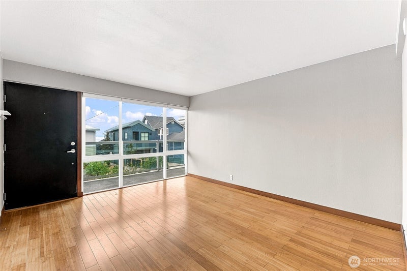3151 Alki Avenue SW 11