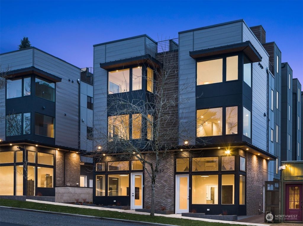 Photo of 6543 F 35th Avenue SW, Seattle, WA 98126 (MLS # 2161404)