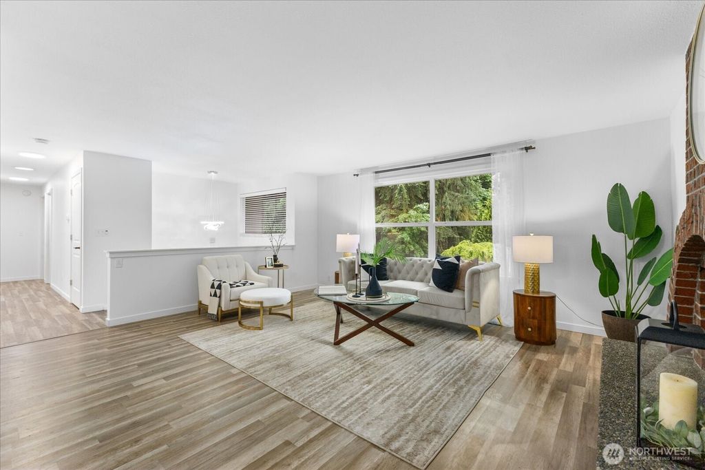 Photo of 15912 174th Avenue NE, Woodinville, WA 98072 (MLS # 2524272)
