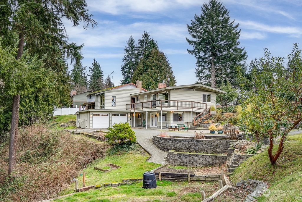 Photo of 5021 Crest Lane, Everett, WA 98203 (MLS # 2028496)
