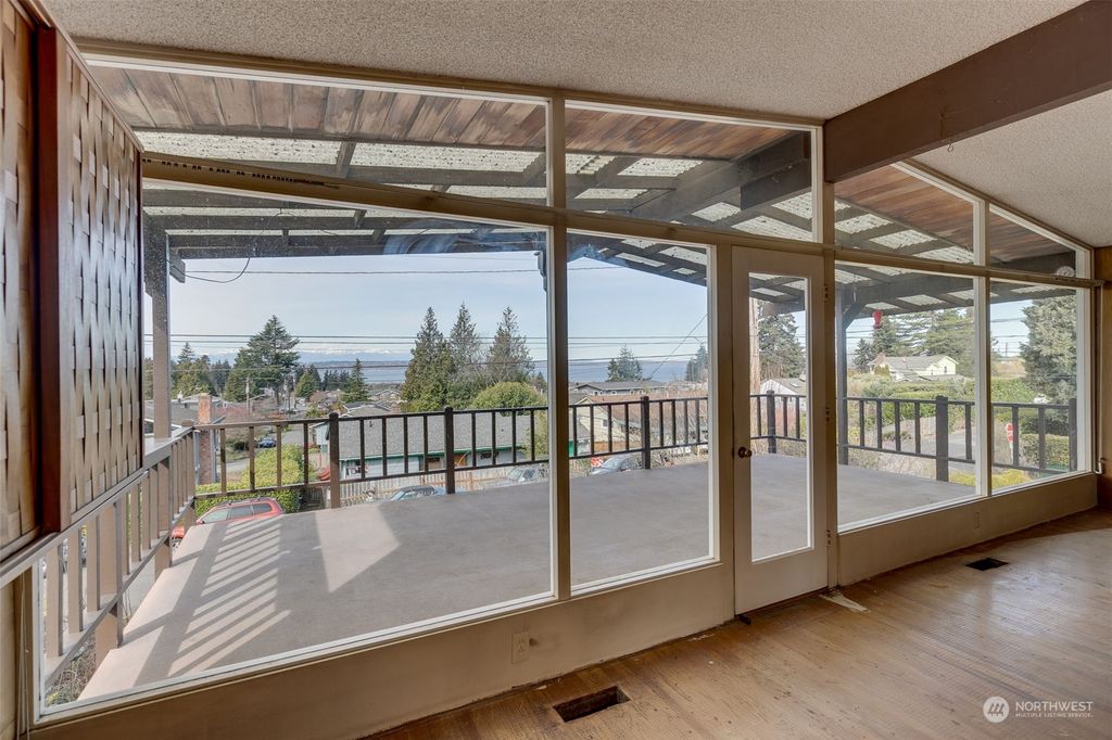 Photo of 803 7th Avenue S, Edmonds, WA 98020 (MLS # 2050752)