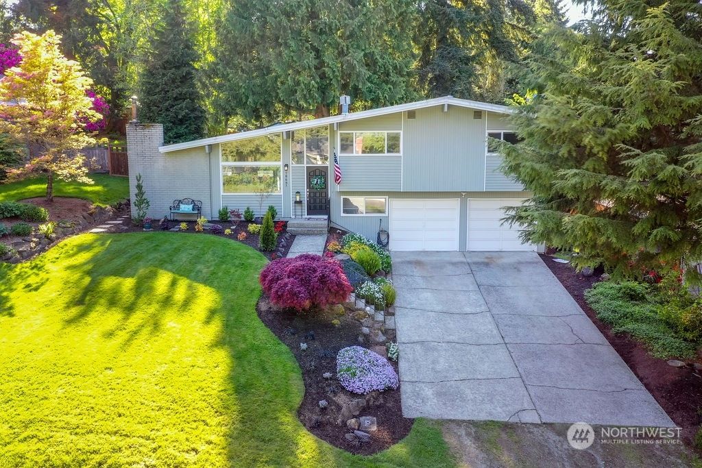 Photo of 18641 120TH Avenue SE, Renton, WA 98058 (MLS # 2235433)