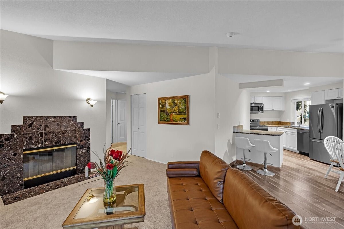 8653 Avondale Rd NE D208