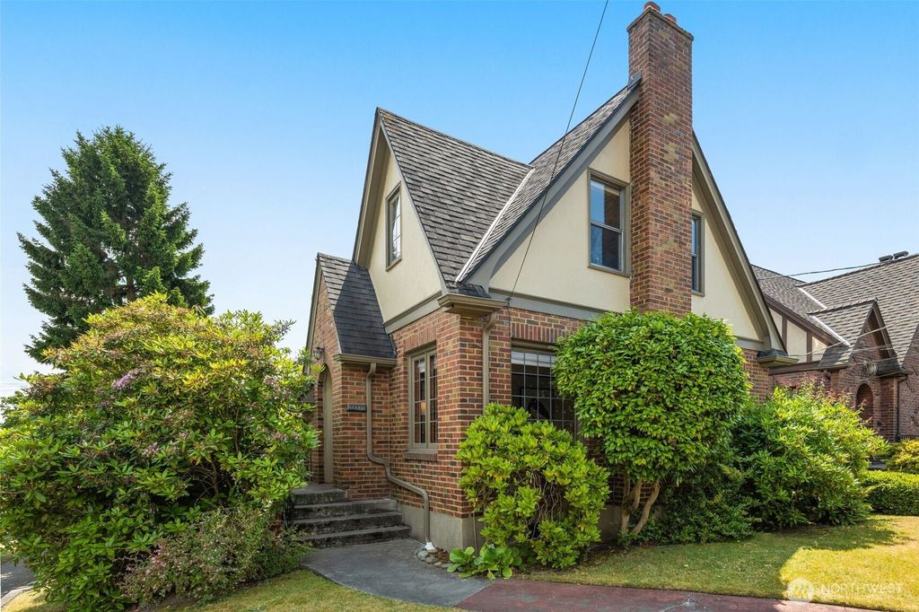 Photo of 1157 N 78th Street, Seattle, WA 98103 (MLS # 2396927)