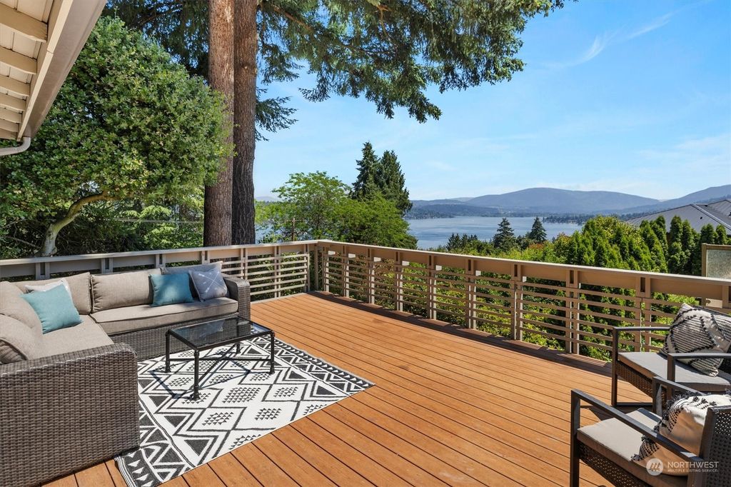 Photo of 16634 SE 25th Street, Bellevue, WA 98008 (MLS # 2261301)