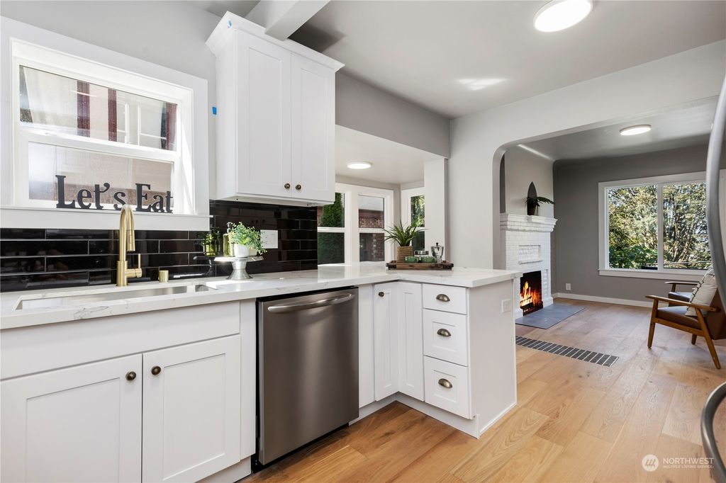 Photo of 3424 14th Avenue S, Seattle, WA 98144 (MLS # 2184139)