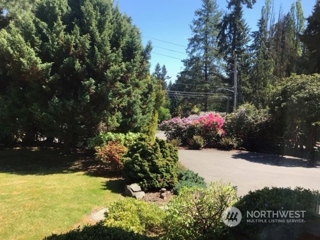 Photo of 18819 92nd Avenue NE, Bothell, WA 98011 (MLS # 2236656)