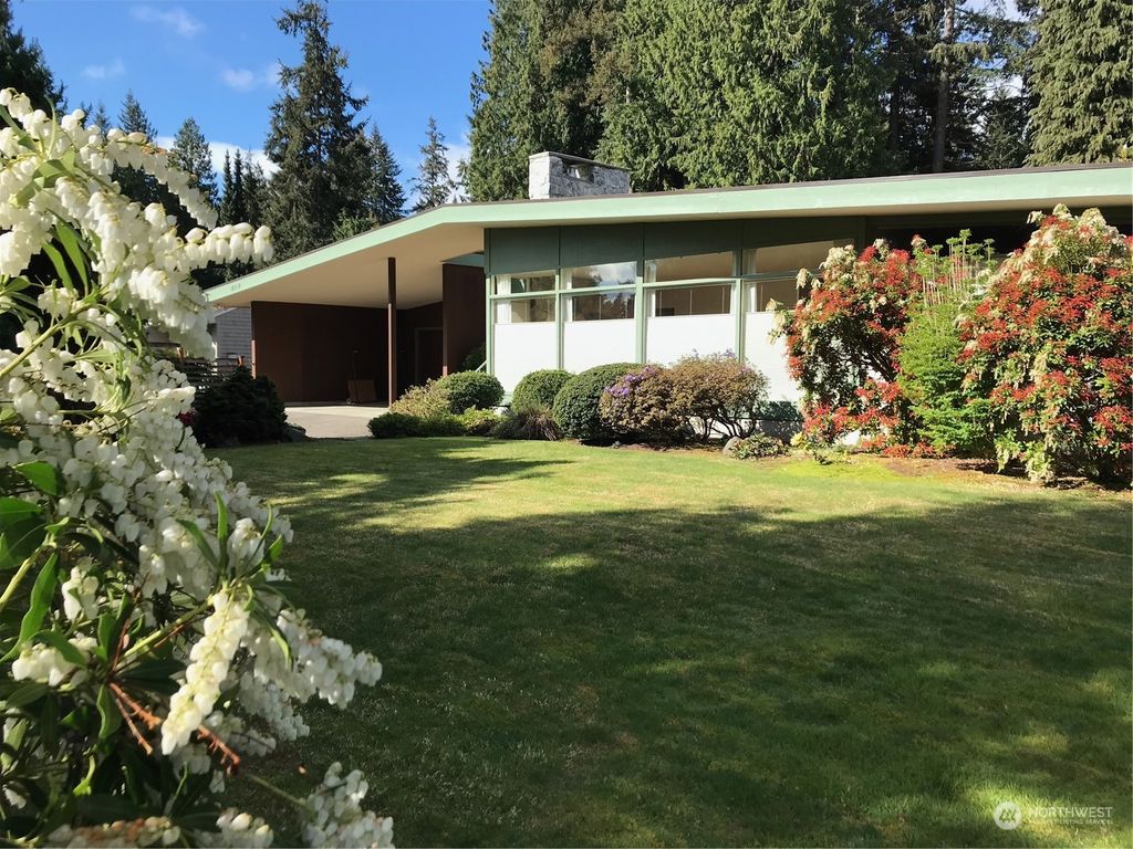 Photo of 18819 92nd Avenue NE, Bothell, WA 98011 (MLS # 2236656)