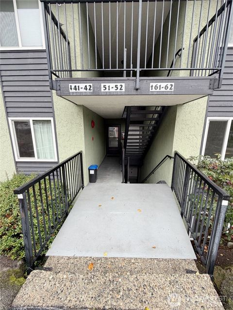 Photo of 615 75th Street SE #C52, Everett, WA 98203 (MLS # 2448755) Photo of 615 75th Street SE #C52, Everett, WA 98203 (MLS # 2448755)