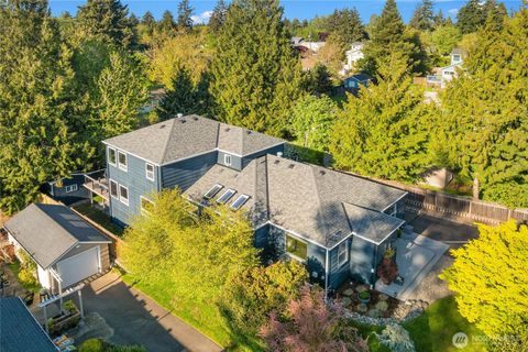 Photo of 4014 SW 98th Street, Seattle, WA 98136 (MLS # 2509542)