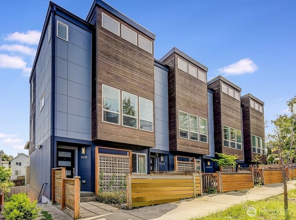 Photo of 911 N 104th Street #A, Seattle, WA 98133 (MLS # 2408975)