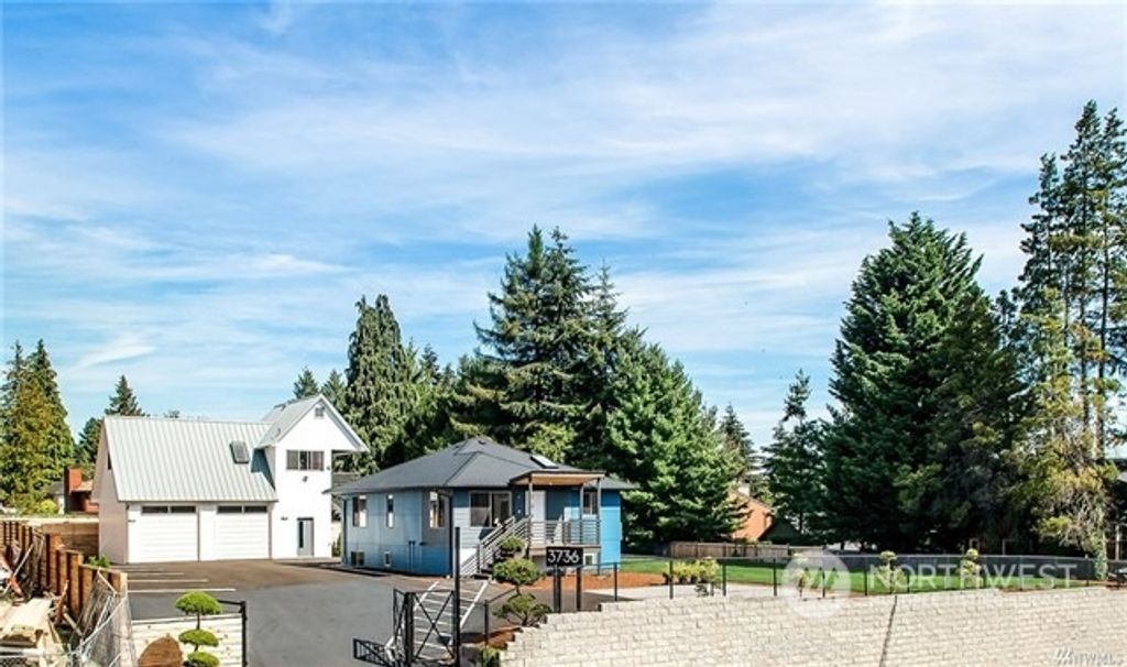 Photo of 3736 Southcenter Boulevard, Tukwila, WA 98188 (MLS # 2153780)