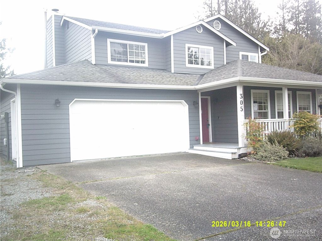 Photo of 305 S 32nd Place, Mount Vernon, WA 98274 (MLS # 2493311)