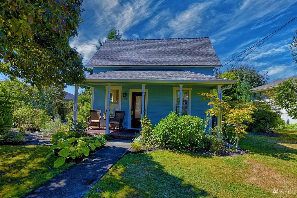 Photo of 426 Avenue I, Snohomish, WA 98290 (MLS # 1990624)