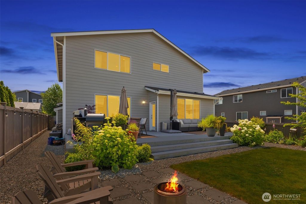 Photo of 7509 SE 11th Place, Lake Stevens, WA 98258 (MLS # 2397309)
