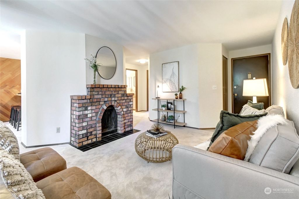 Photo of 10330 SE 6th Street #A4, Bellevue, WA 98004 (MLS # 2254541)