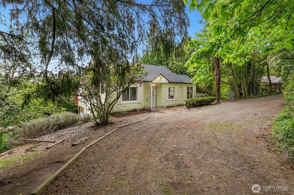 Photo of 12635 Beacon Avenue S, Seattle, WA 98178 (MLS # 2414115)
