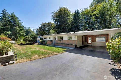 Photo of 1515 NE 106th Street, Seattle, WA 98125 (MLS # 2439872)