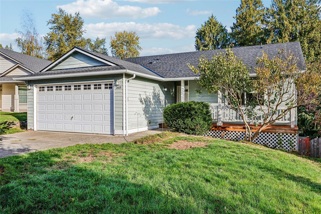 Photo of 6419 107th Place NE, Marysville, WA 98270 (MLS # 2599382)